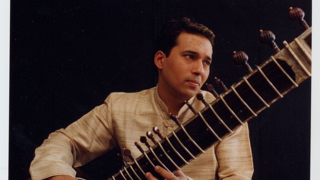 Sitar of Itawah