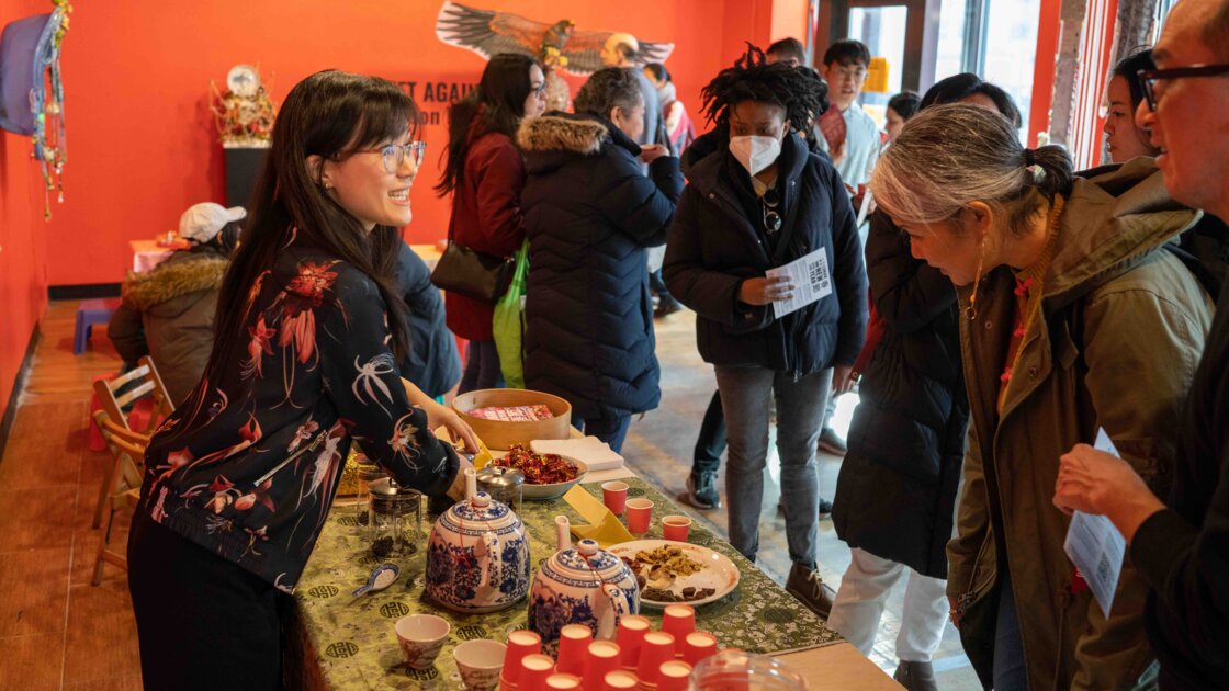 Lunar New Year Teahouse: Bai Nian at T!C’s Studio 春節茶室：心目華埠工坊大拜年