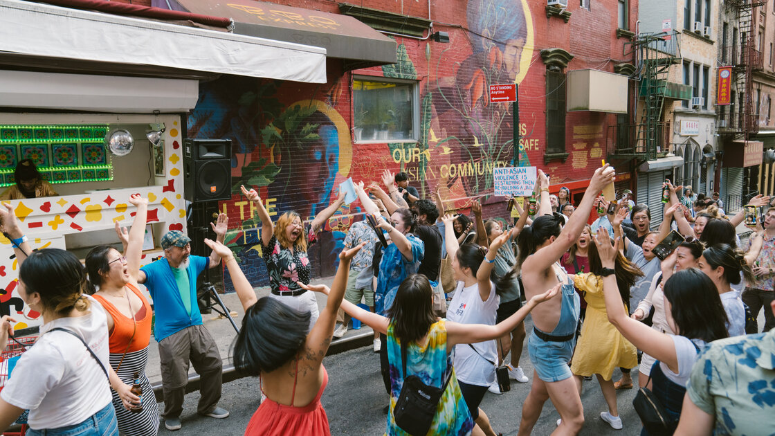 Chinatown Block Party 夏日傾情 with YiuYiu 瑶瑶 & Buckley Yung 翁百里