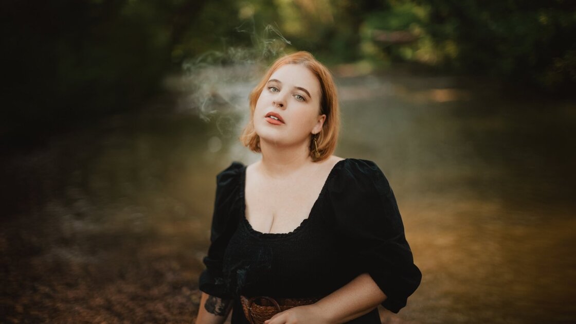 Olivia Ellen Lloyd at the Golden Hour Series on Plaza 33